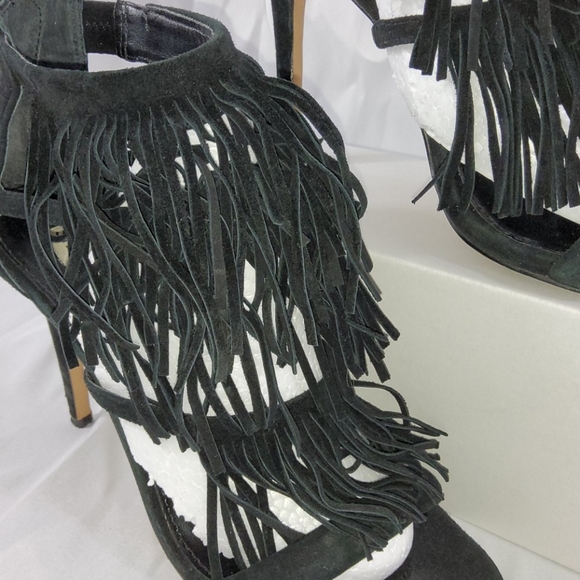 Steve Madden 🖤 "Fringly" Heel_ Black Size. 8 - Picture 2 of 8